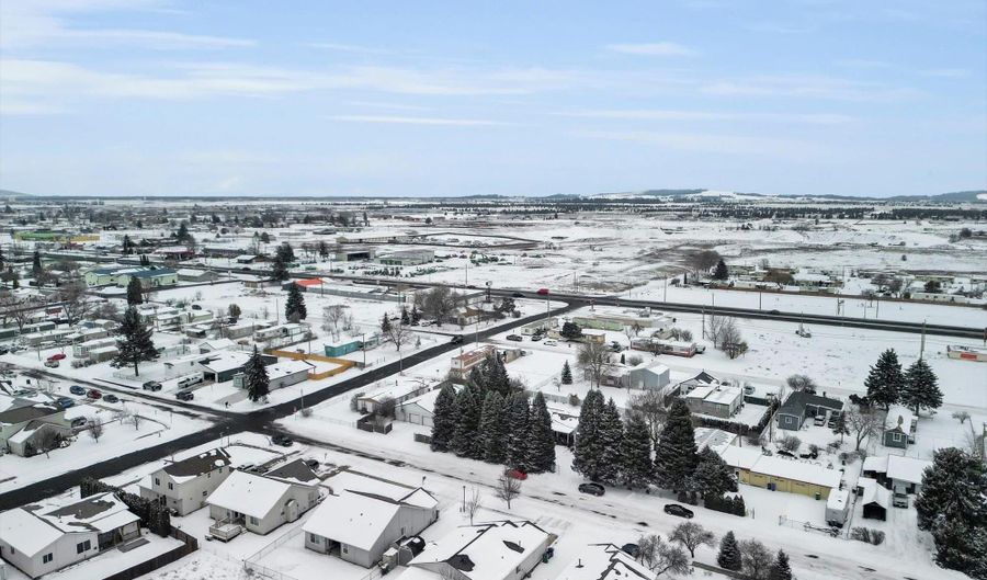 13618 W 12th Ave, Airway Heights, WA 99001 - 3 Beds, 2 Bath