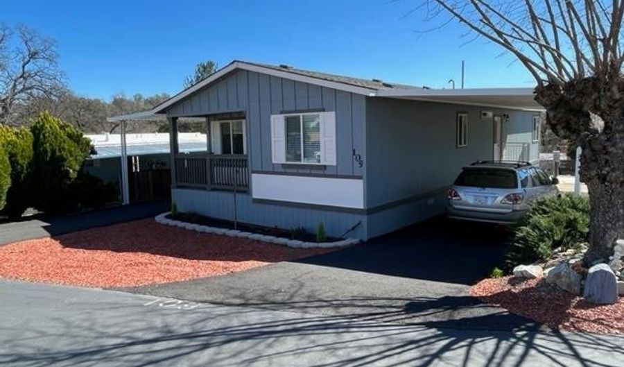 314 S Main St Space #109, Angels Camp, CA 95222 - 3 Beds, 2 Bath