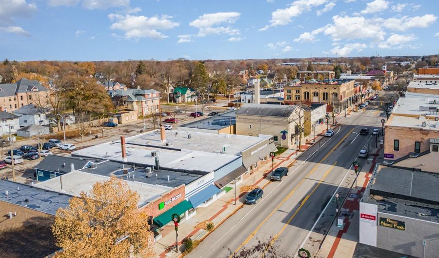 128 W Superior St, Alma, MI 48801 - 0 Beds, 1 Bath