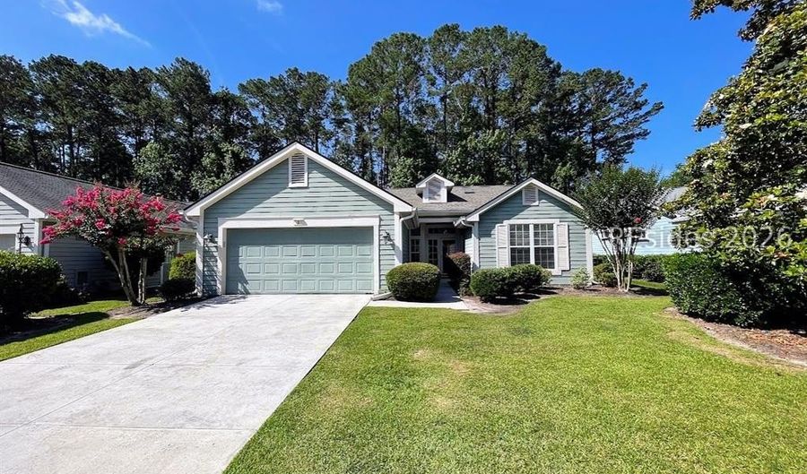 8 Devant Dr E, Bluffton, SC 29909 - 2 Beds, 2 Bath