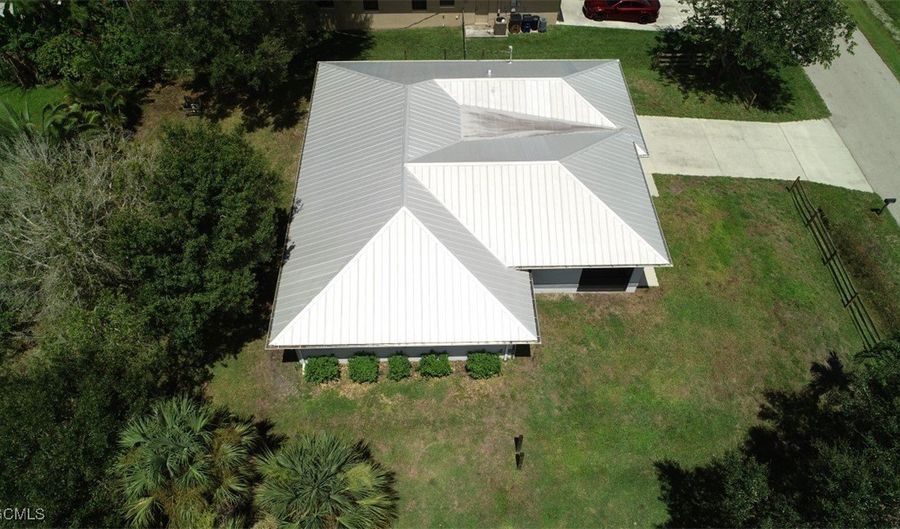 2400 Leavitt Rd, Alva, FL 33920 - 3 Beds, 2 Bath