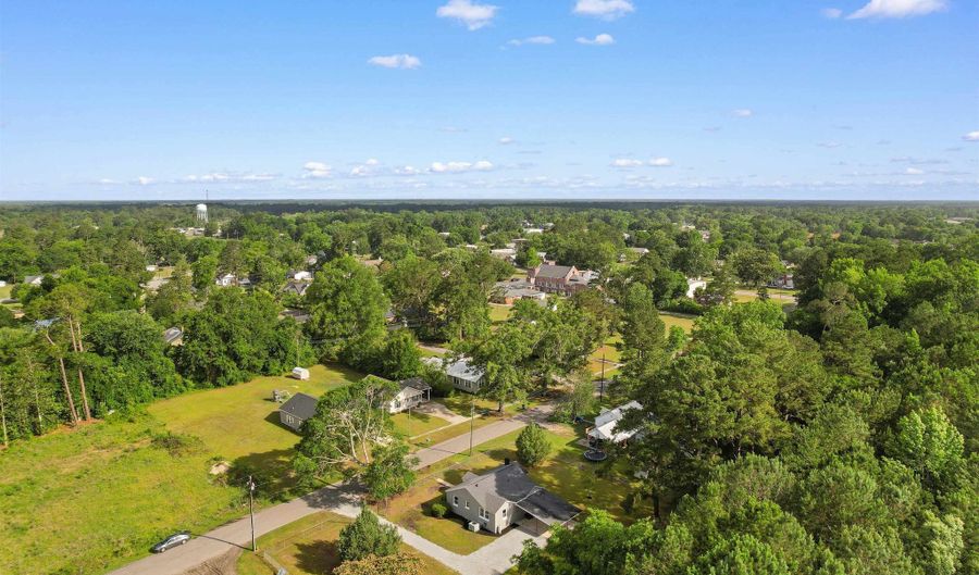 305 S Magnolia Ave, Andrews, SC 29510 - 2 Beds, 1 Bath