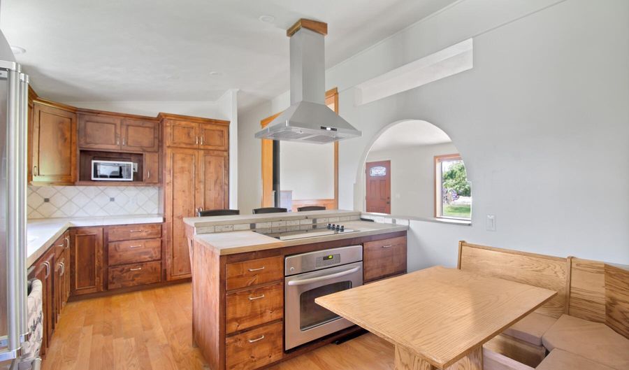 20409 S Main St, Carey, ID 83320 - 3 Beds, 2 Bath
