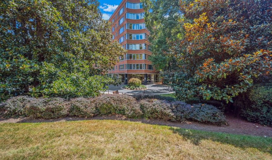 4200 CATHEDRAL Ave NW 1118, Washington, DC 20016 - 1 Beds, 1 Bath