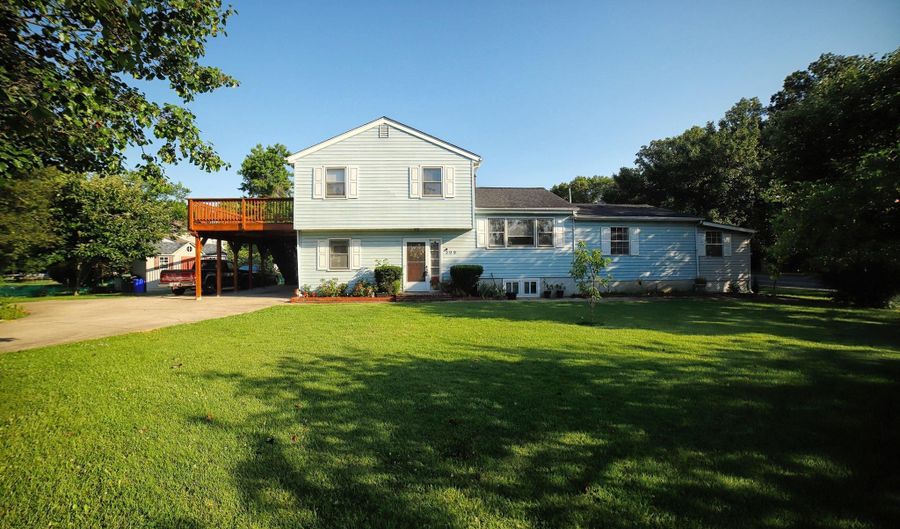 399 HILLTOP Ln, Annapolis, MD 21403 - 4 Beds, 4 Bath