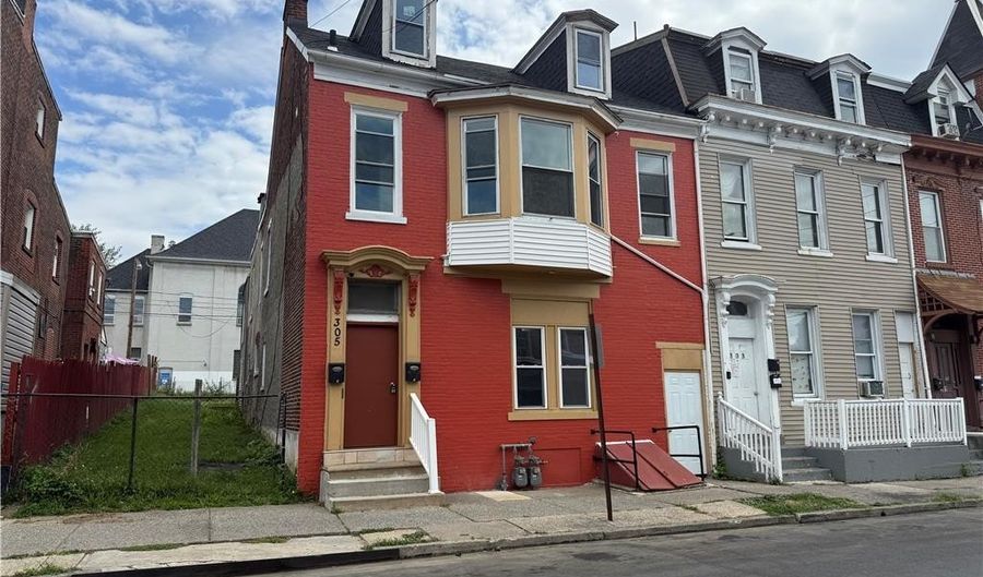 305 N 2nd St 1, Allentown, PA 18102 - 2 Beds, 1 Bath