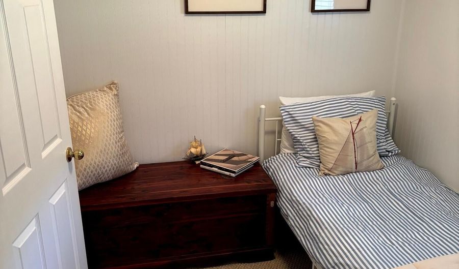 2684 LAKEVIEW Cir, Alford, FL 32420 - 2 Beds, 2 Bath