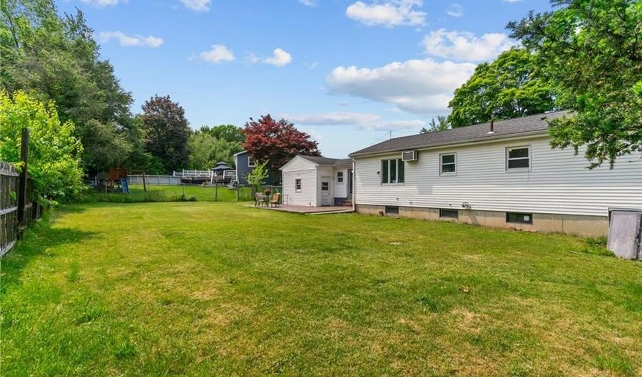 18 La Fazia Dr, Johnston, RI 02919 - 3 Beds, 1 Bath