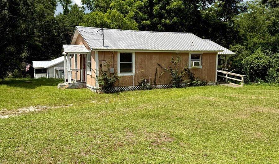 304 Opp Ave, Andalusia, AL 36420 - 3 Beds, 1 Bath