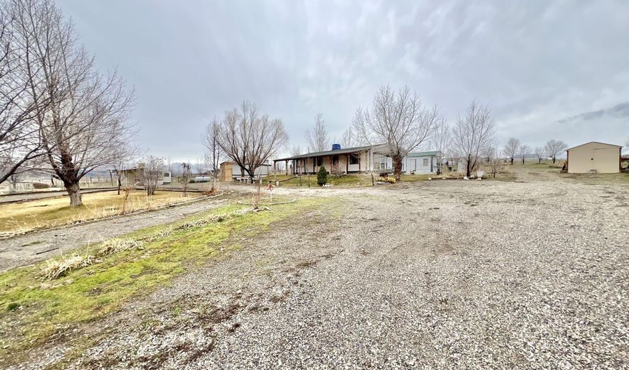 3433 Crow Ave, Elko, NV 89801 - 2 Beds, 2 Bath