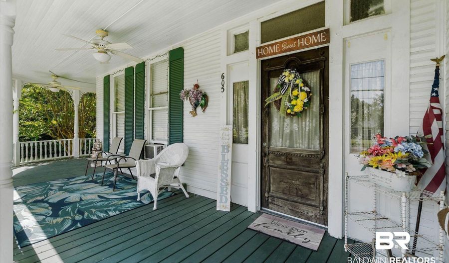 605 Hand Ave, Bay Minette, AL 36507 - 3 Beds, 2 Bath