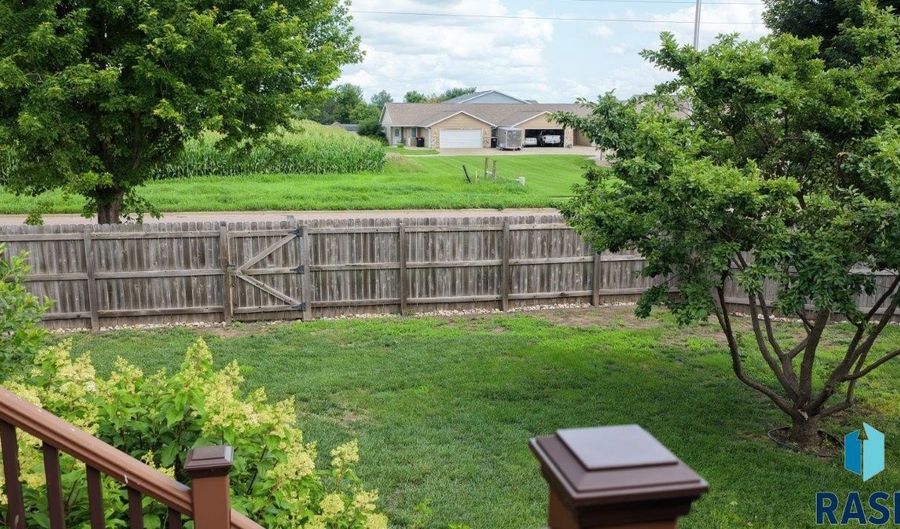 212 S Augusta Ave, Brandon, SD 57005 - 4 Beds, 3 Bath