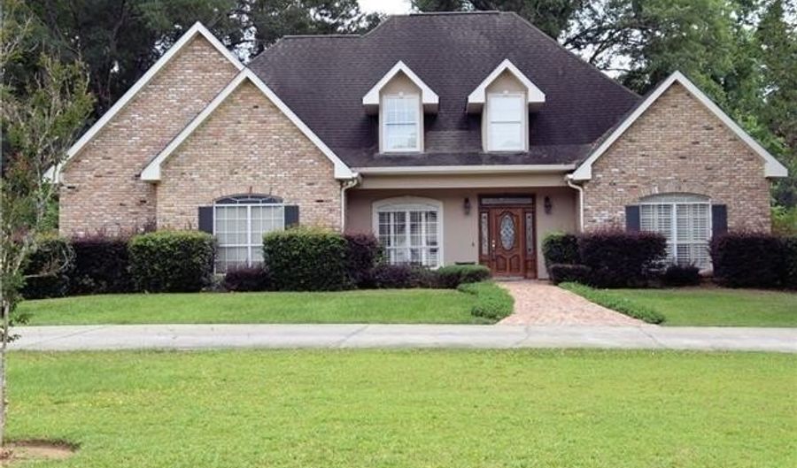 417 TRAILHEAD Dr, Abita Springs, LA 70420 - 4 Beds, 3 Bath