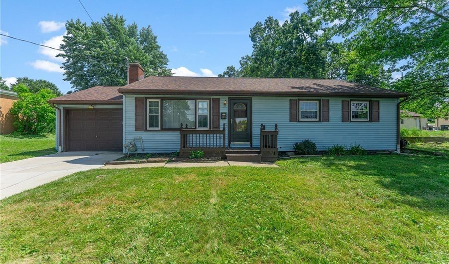161 Fitch Blvd, Austintown, OH 44515 - 3 Beds, 3 Bath