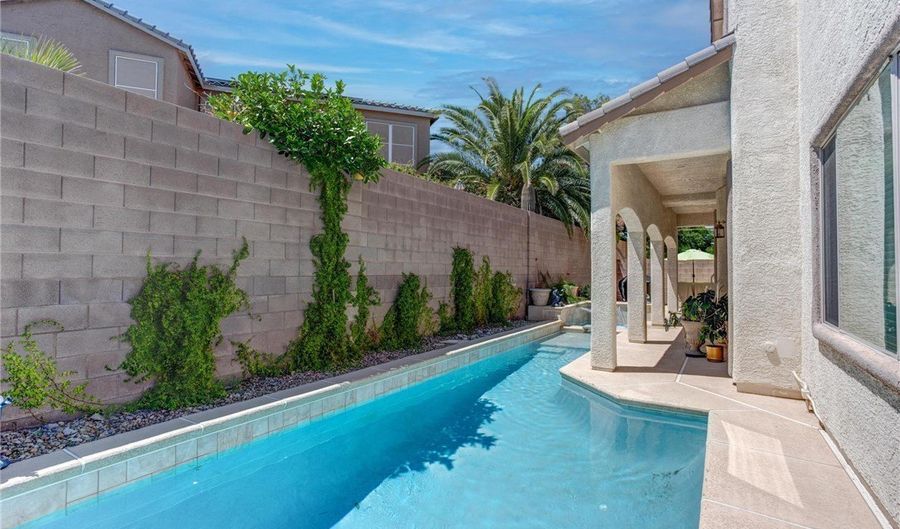875 Chaste Ct, Henderson, NV 89015 - 4 Beds, 4 Bath