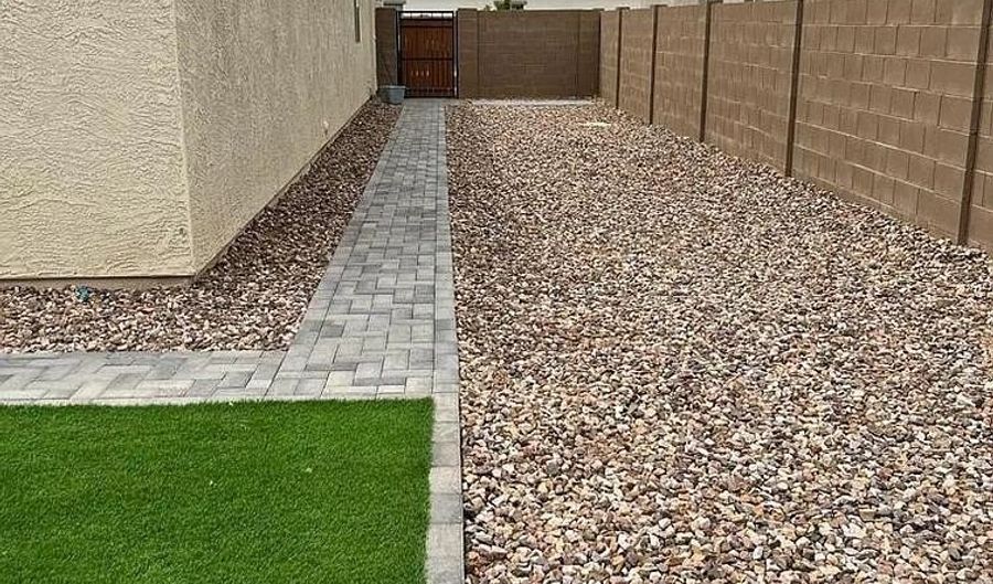 162 W Seven Seas Dr, Casa Grande, AZ 85122 - 4 Beds, 2 Bath