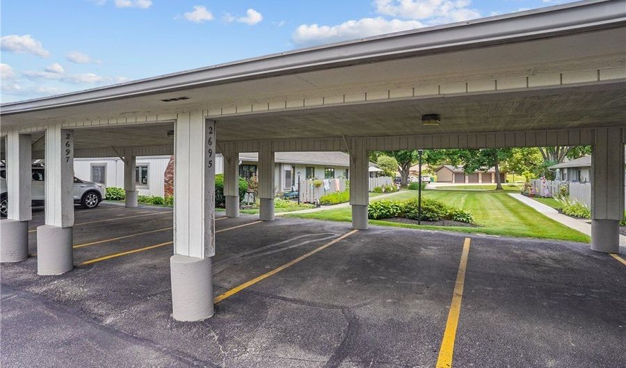 2695 Mull Ave B, Akron, OH 44321 - 2 Beds, 1 Bath