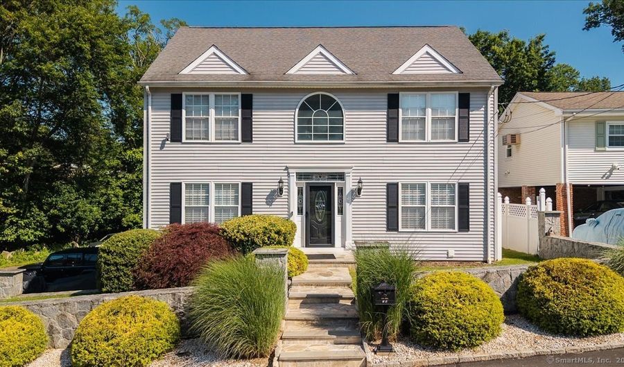 70 Albemarle St, Bridgeport, CT 06606 - 4 Beds, 4 Bath