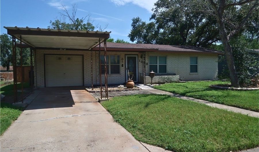 1003 Anderson Dr, Alice, TX 78332 - 3 Beds, 2 Bath