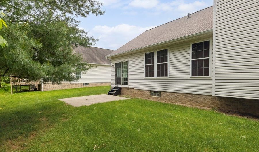 1250 Spring Ridge Cir, Alliance, OH 44601 - 3 Beds, 3 Bath