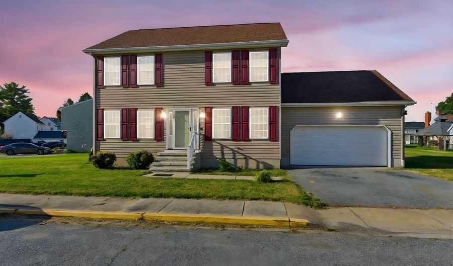 18 THORN St, Magnolia, DE 19962 - 4 Beds, 3 Bath