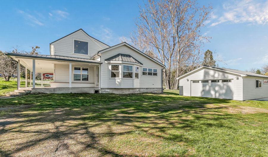 593 Crowson Rd, Ashland, OR 97520 - 0 Beds, 0 Bath