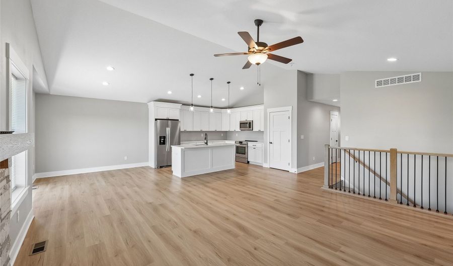 314 NE Meadow Ln, Ankeny, IA 50021 - 4 Beds, 3 Bath