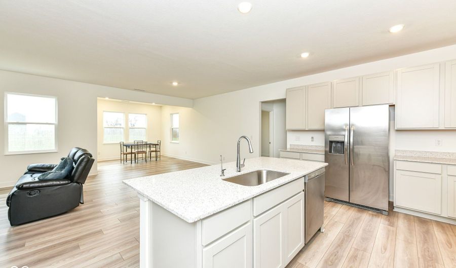 4376 Risen Star Way, Bargersville, IN 46106 - 6 Beds, 4 Bath