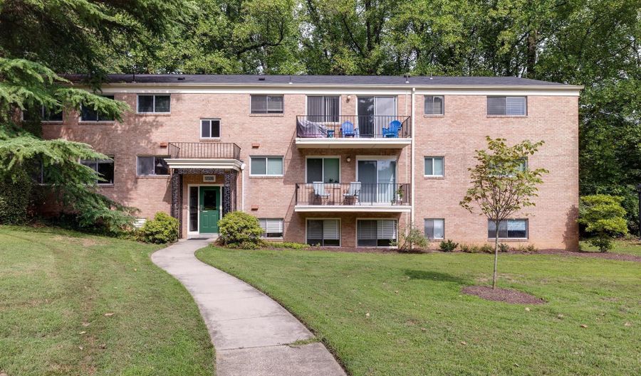 10506 WEYMOUTH St 203, Bethesda, MD 20814 - 3 Beds, 2 Bath