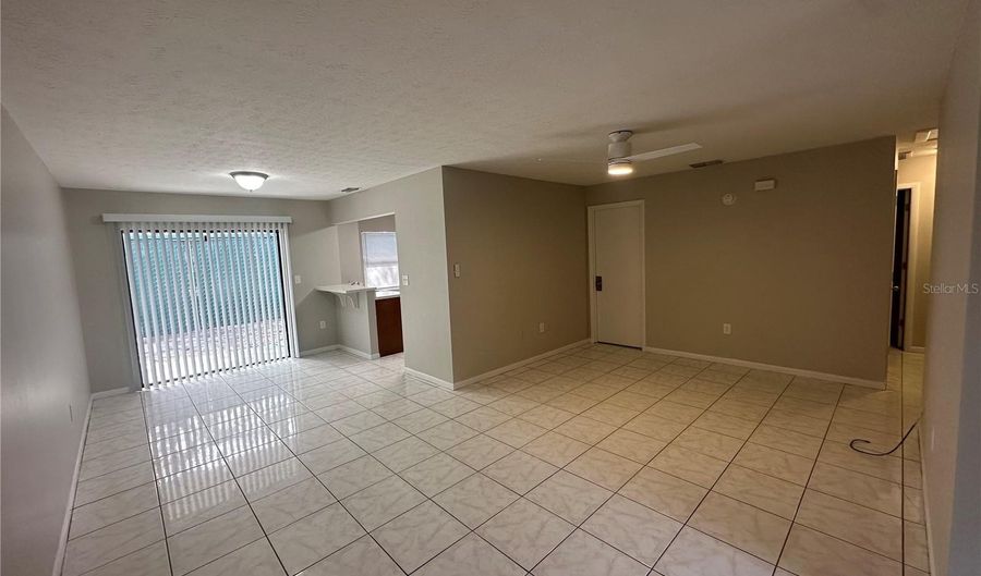 185 LAKESIDE HILLS Loop, Auburndale, FL 33823 - 3 Beds, 2 Bath