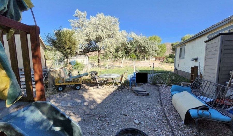 942 Holt Ave, Caliente, NV 89008 - 3 Beds, 2 Bath