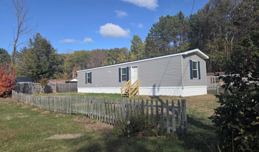 51 Turkey Jim Rd, Campton, NH 03223 - 2 Beds, 2 Bath