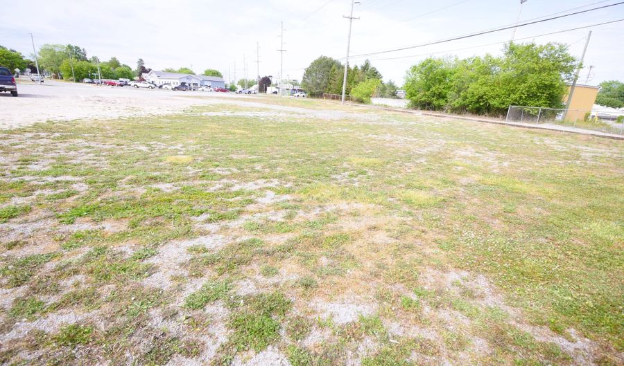 930 934 W Washington, Alpena, MI 49707 - 0 Beds, 0 Bath