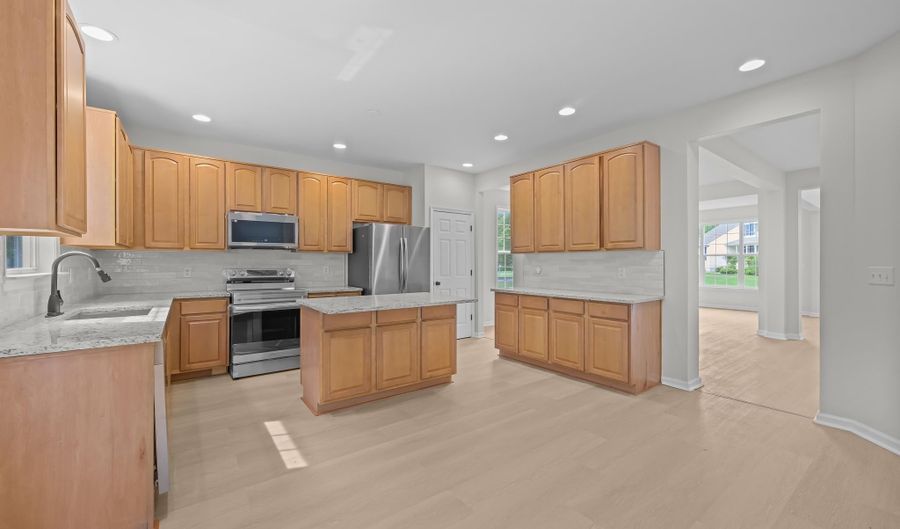 268 ALBACORE Dr, Frederica, DE 19946 - 5 Beds, 4 Bath