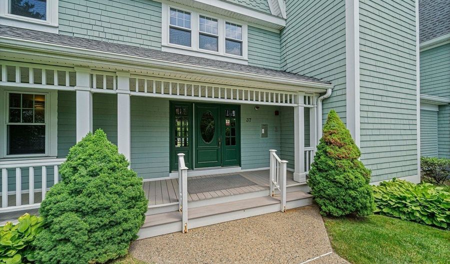 37 Hastings St 207, Boston, MA 02132 - 2 Beds, 2 Bath