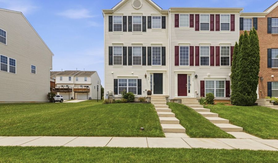 624 SNOWBERRY Way, Aberdeen, MD 21001 - 3 Beds, 3 Bath