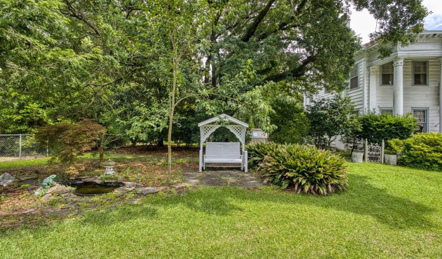 626 Hagood Ave, Barnwell, SC 29812 - 5 Beds, 3 Bath