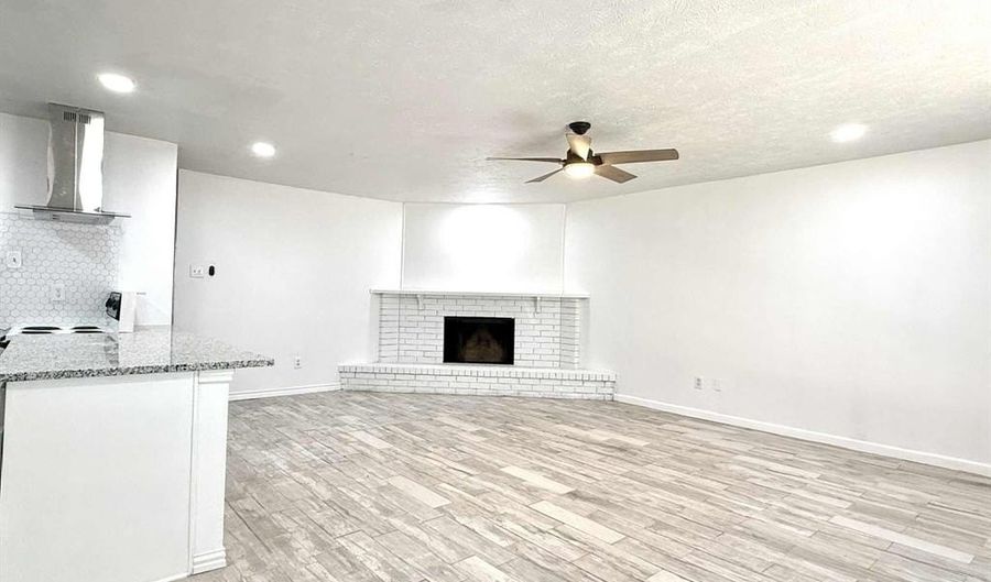 545 Oldbridge Dr, Allen, TX 75002 - 4 Beds, 2 Bath