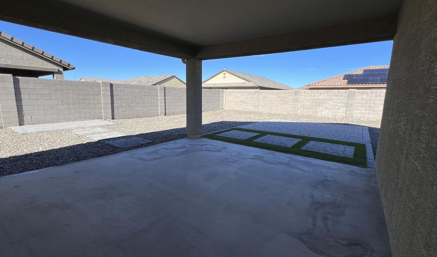 1544 E DEMAIN Dr, Casa Grande, AZ 85122 - 4 Beds, 2 Bath