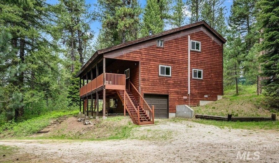 108 Panorama Dr, Cascade, ID 83611 - 3 Beds, 2 Bath