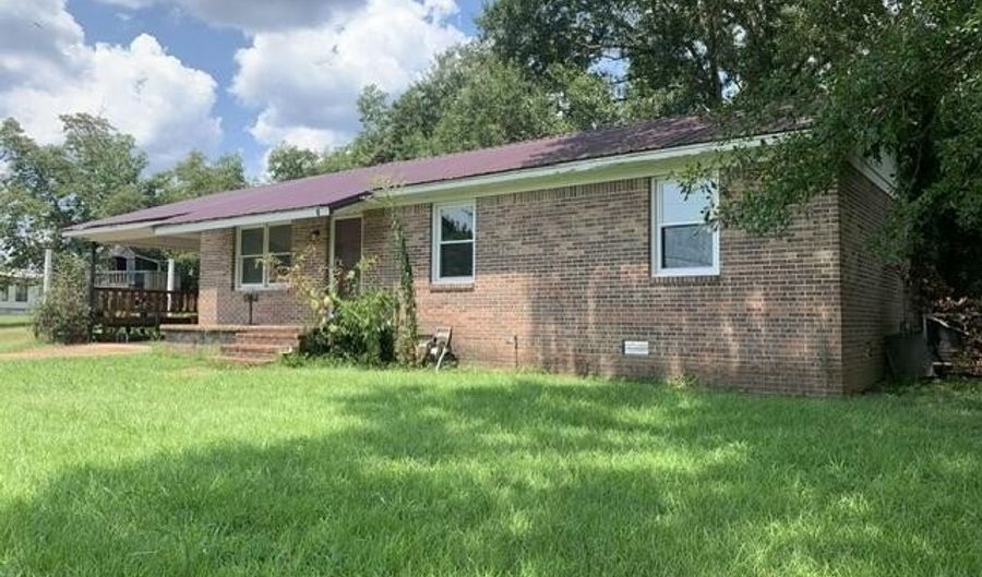 52 Annies Ln, Beech Bluff, TN 38313 - 3 Beds, 2 Bath
