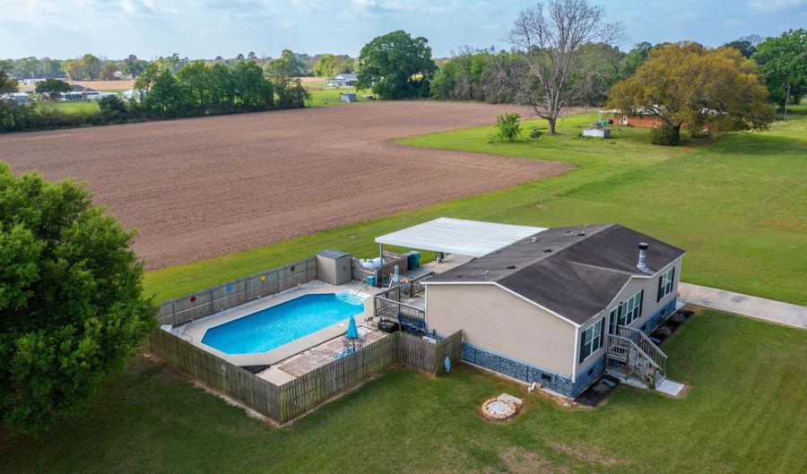166 Nonc Lol Rd, Arnaudville, LA 70512 - 2 Beds, 2 Bath
