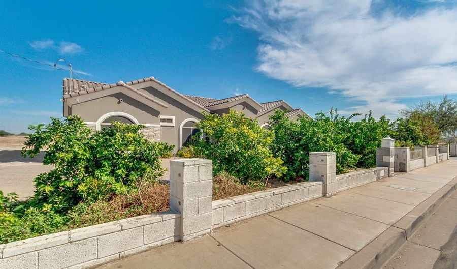 1101 S 4TH St, Avondale, AZ 85323 - 10 Beds, 7 Bath
