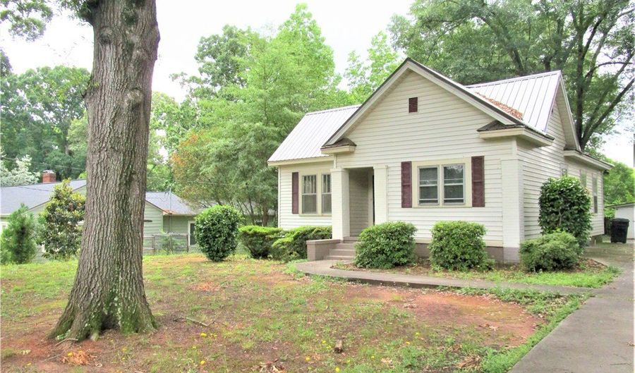 2413 Pope Dr, Anderson, SC 29625 - 2 Beds, 2 Bath