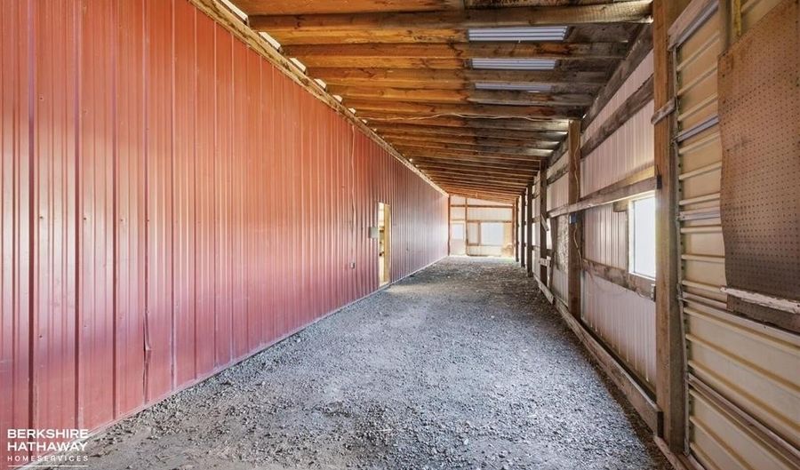2707 E Ave, Cody, WY 82414 - 3 Beds, 2 Bath