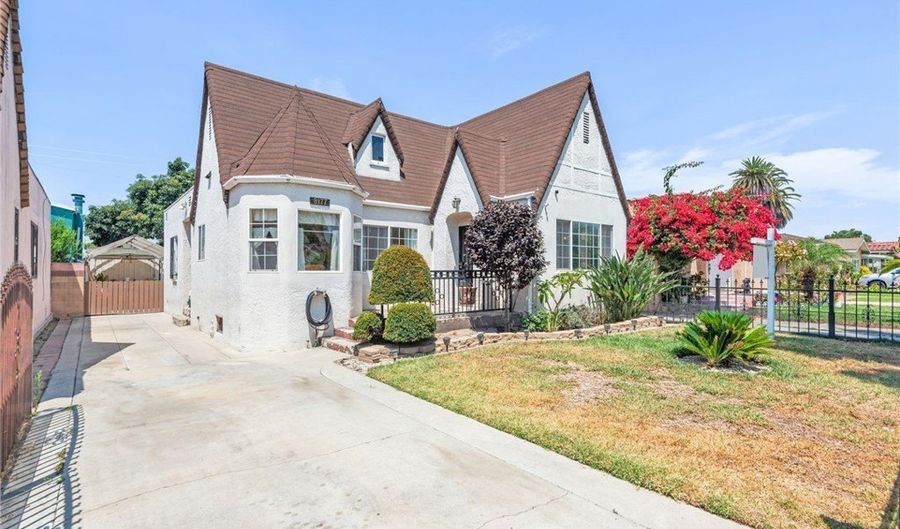 8177 Evergreen Ave, South Gate, CA 90280 - 3 Beds, 1 Bath