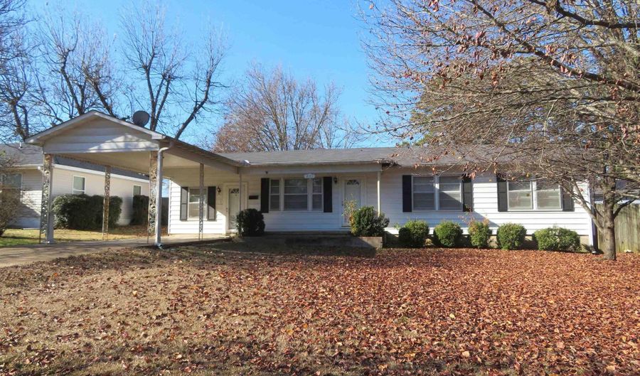 231 N 25th St, Arkadelphia, AR 71923 - 3 Beds, 2 Bath