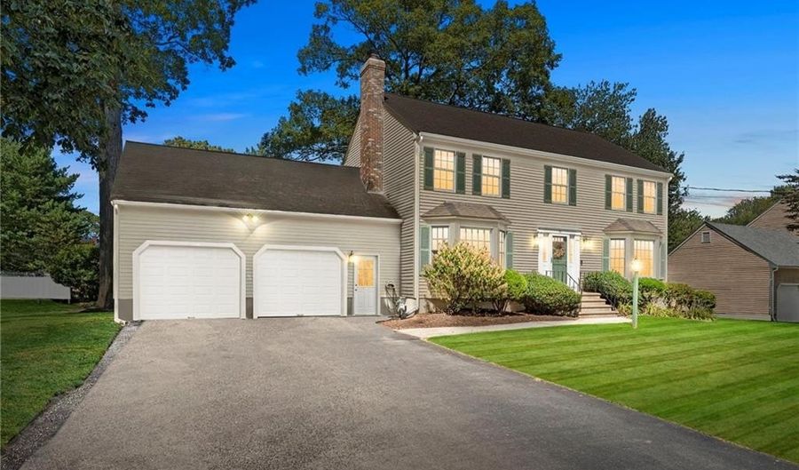 56 Greenfield Rd, Cumberland, RI 02864 - 4 Beds, 3 Bath
