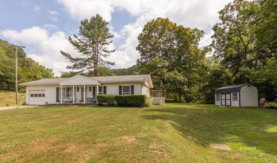 11933 St Rt 550, Athens, OH 45701 - 2 Beds, 2 Bath