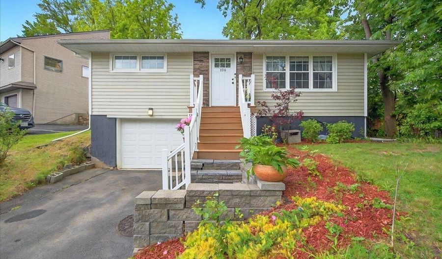 106 Hackett Blvd, Albany, NY 12209 - 3 Beds, 2 Bath